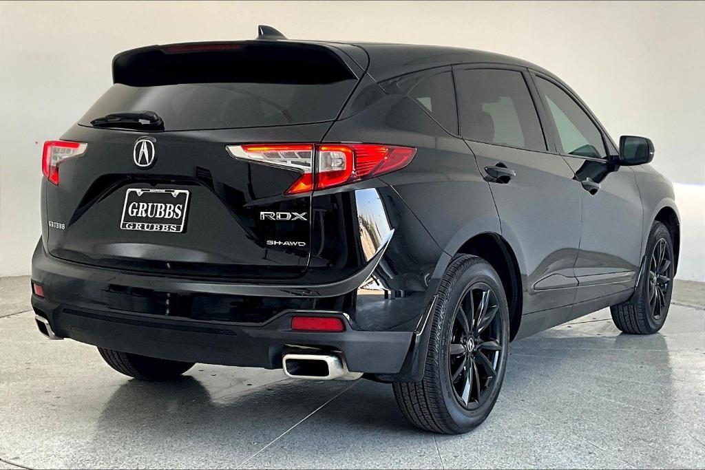 used 2025 Acura RDX car, priced at $39,900