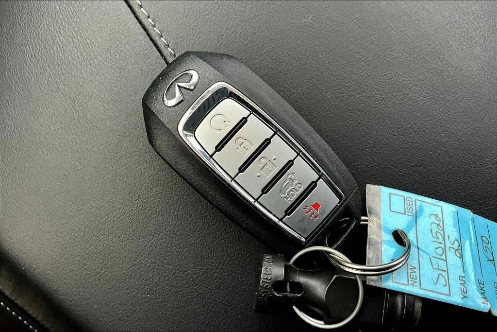 used 2025 Acura RDX car, priced at $41,500