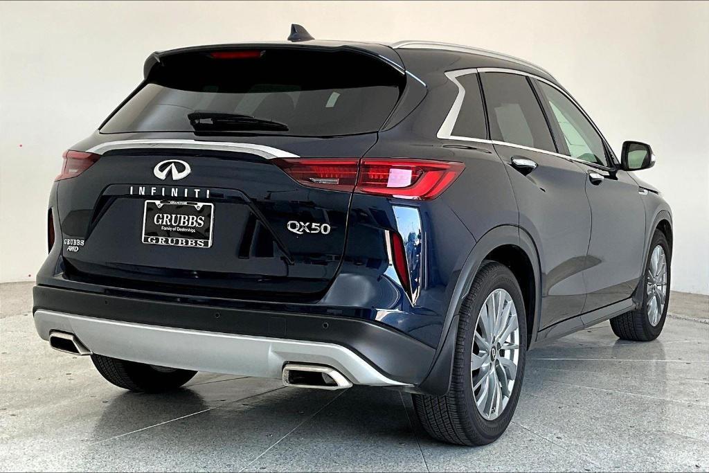 used 2025 Acura RDX car, priced at $41,500