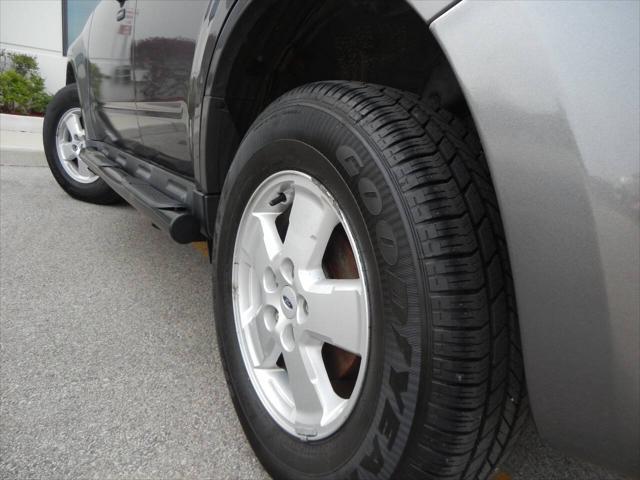 used 2009 Ford Escape car, priced at $7,995