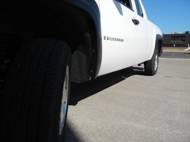 used 2007 Chevrolet Silverado 1500 car, priced at $12,995