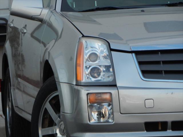 used 2004 Cadillac SRX car, priced at $9,995