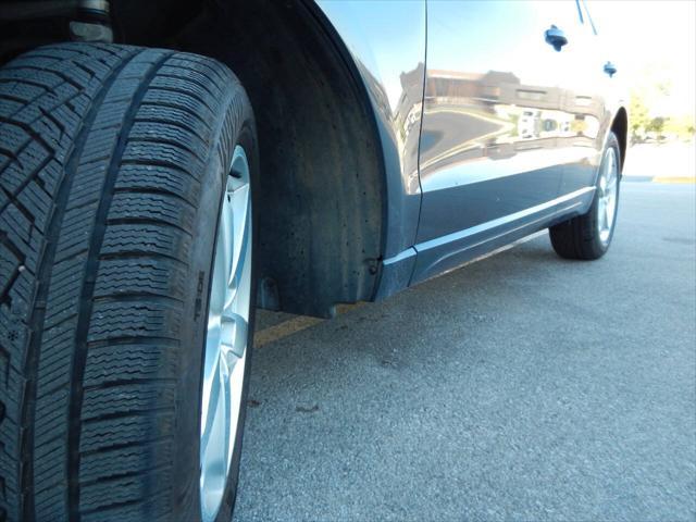 used 2011 Audi Q5 car, priced at $10,995