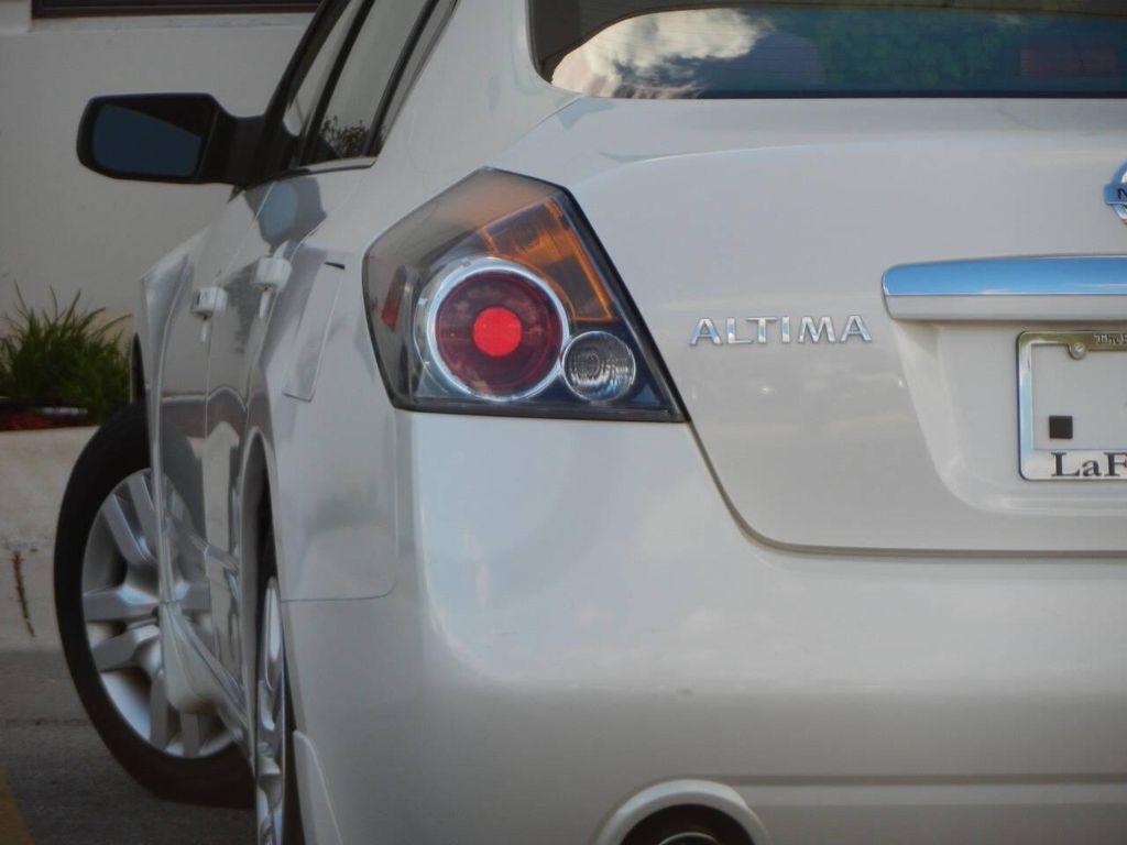 used 2009 Nissan Altima car, priced at $6,995