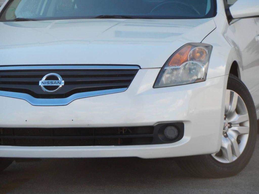 used 2009 Nissan Altima car, priced at $6,995