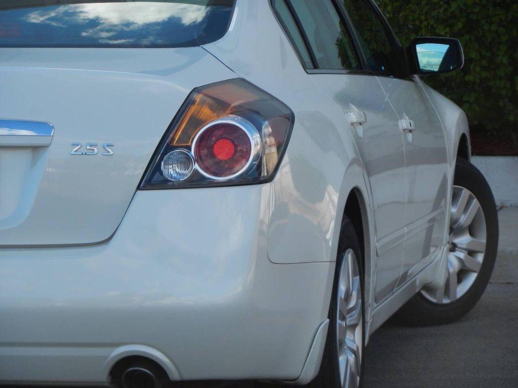 used 2009 Nissan Altima car, priced at $6,995