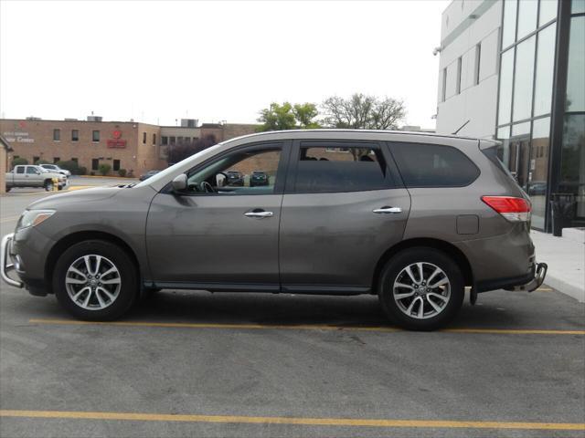 used 2013 Nissan Pathfinder car, priced at $10,995