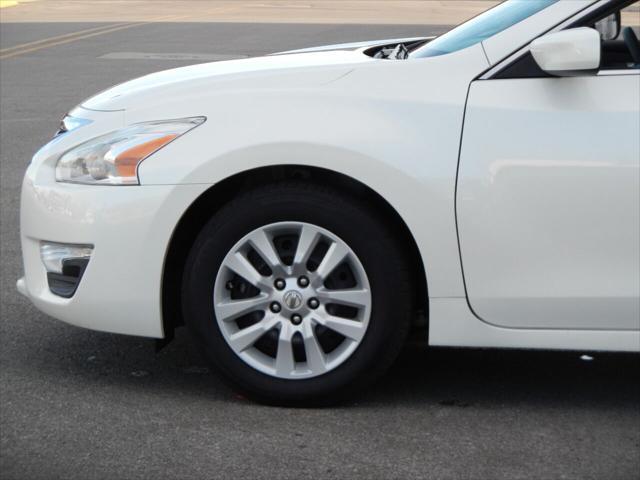 used 2013 Nissan Altima car, priced at $9,495