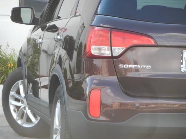 used 2014 Kia Sorento car, priced at $4,995