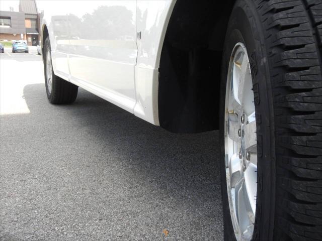 used 2006 Cadillac SRX car, priced at $8,995