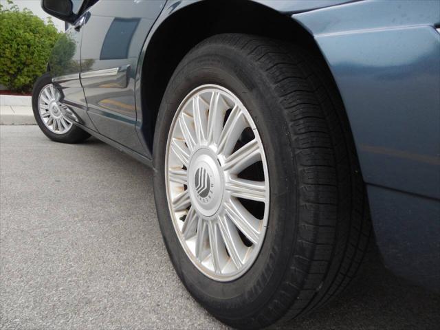 used 2008 Mercury Grand Marquis car, priced at $10,995