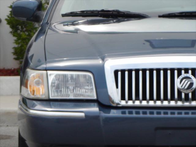 used 2008 Mercury Grand Marquis car, priced at $10,995