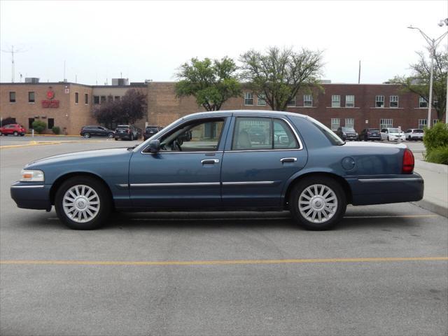 used 2008 Mercury Grand Marquis car, priced at $10,995