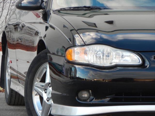 used 2005 Chevrolet Monte Carlo car, priced at $10,995