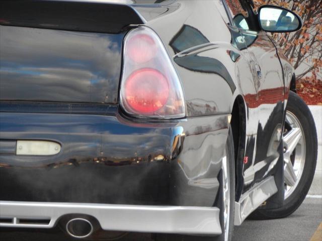 used 2005 Chevrolet Monte Carlo car, priced at $10,995