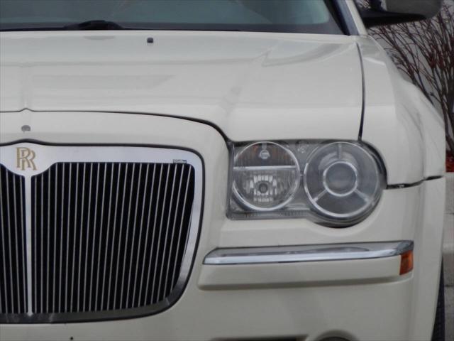 used 2006 Chrysler 300C car, priced at $11,995