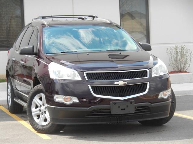 used 2009 Chevrolet Traverse car, priced at $9,995