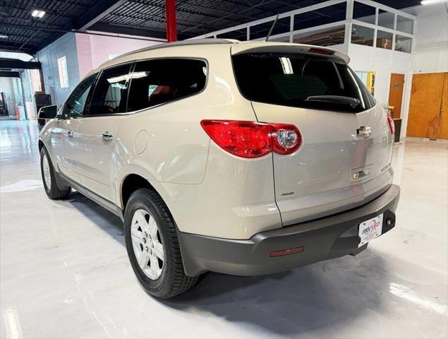 used 2011 Chevrolet Traverse car, priced at $4,950