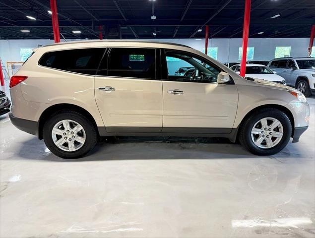 used 2011 Chevrolet Traverse car, priced at $4,950