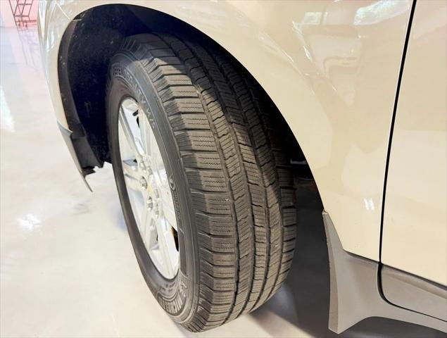 used 2011 Chevrolet Traverse car, priced at $4,950