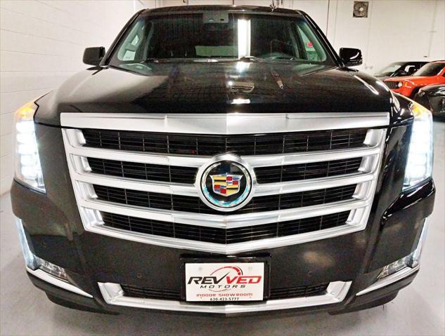 used 2015 Cadillac Escalade ESV car, priced at $27,950