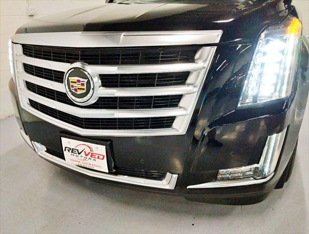 used 2015 Cadillac Escalade ESV car, priced at $27,950