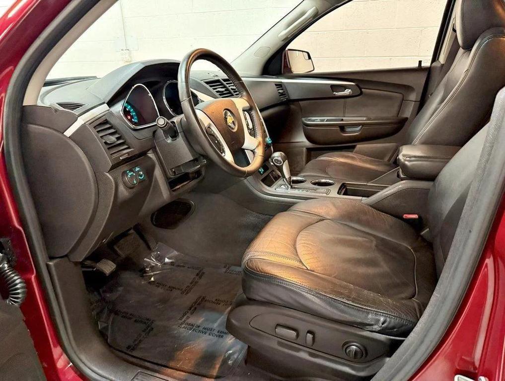 used 2010 Chevrolet Traverse car, priced at $4,450