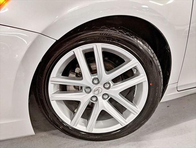 used 2015 Lexus CT 200h car, priced at $12,950