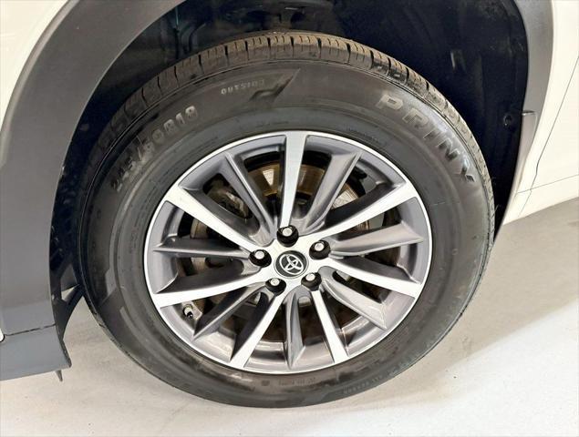 used 2018 Toyota Highlander car, priced at $18,950