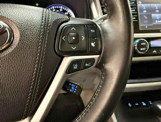 used 2018 Toyota Highlander car, priced at $18,950
