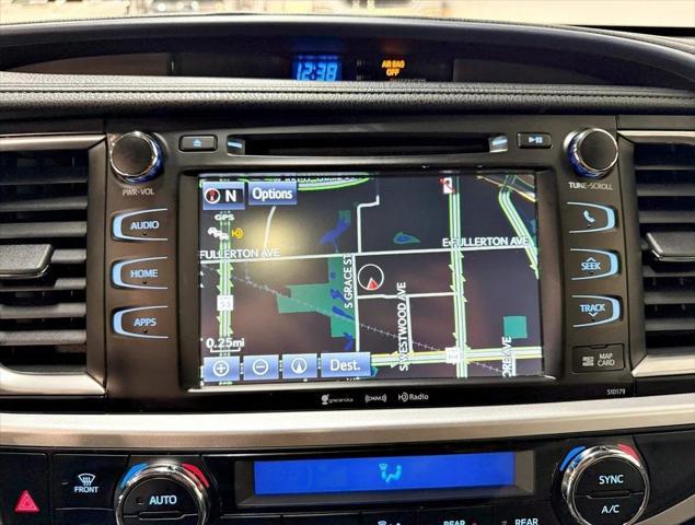 used 2018 Toyota Highlander car, priced at $17,444