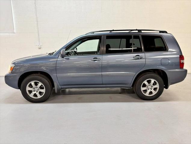 used 2007 Toyota Highlander car, priced at $7,950