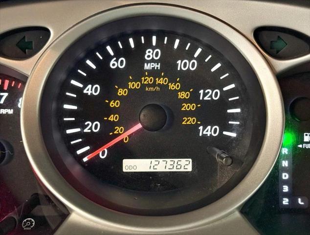 used 2007 Toyota Highlander car, priced at $7,950