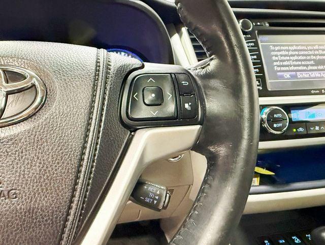 used 2014 Toyota Highlander car, priced at $12,450