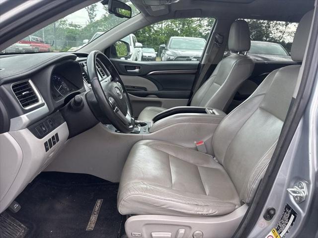 used 2014 Toyota Highlander car, priced at $13,450