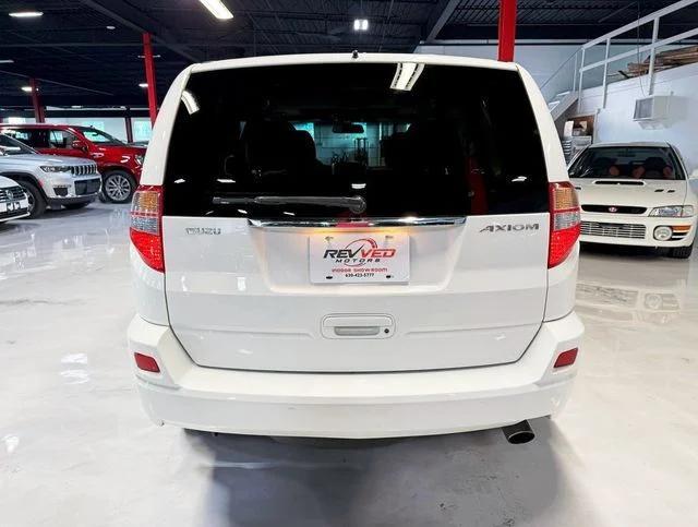 used 2002 Isuzu Axiom car, priced at $7,950
