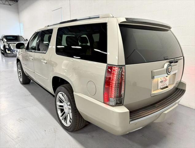 used 2013 Cadillac Escalade ESV car, priced at $13,950