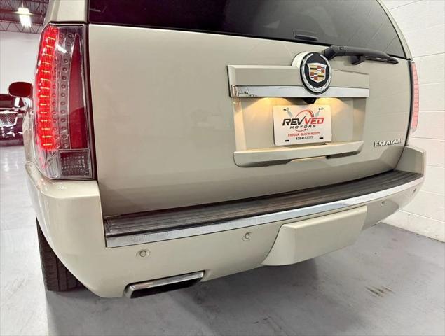 used 2013 Cadillac Escalade ESV car, priced at $13,950