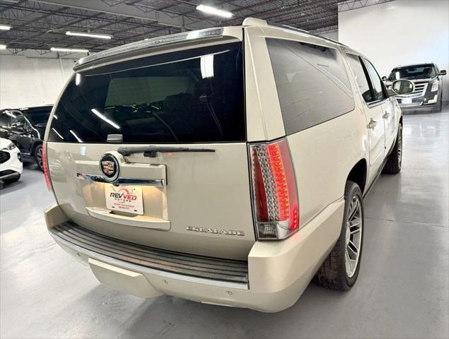 used 2013 Cadillac Escalade ESV car, priced at $13,950