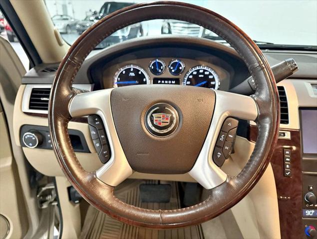 used 2013 Cadillac Escalade ESV car, priced at $13,950