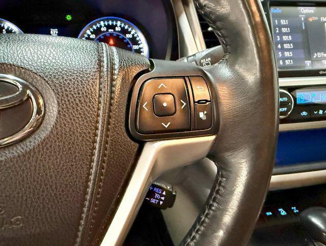 used 2015 Toyota Highlander car, priced at $15,450