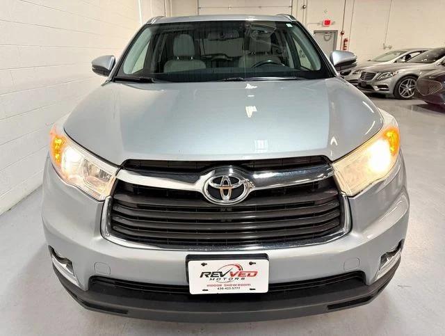 used 2015 Toyota Highlander car, priced at $17,950