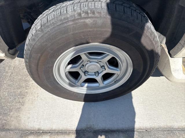 used 2006 Cadillac Escalade car, priced at $7,950