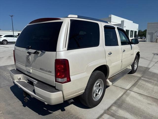 used 2006 Cadillac Escalade car, priced at $7,950