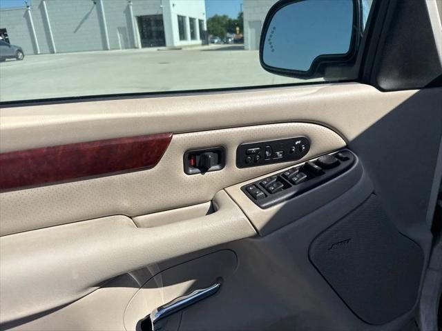 used 2006 Cadillac Escalade car, priced at $7,950