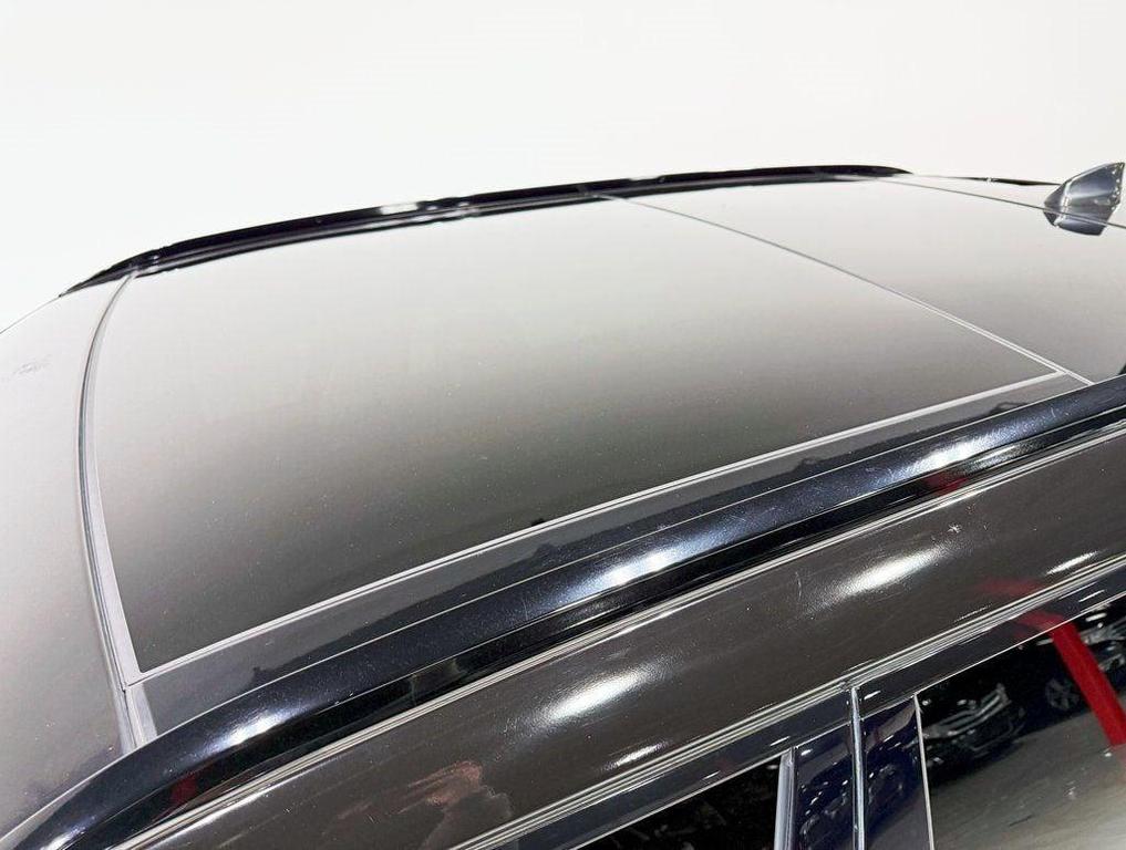 used 2019 Land Rover Range Rover Velar car, priced at $23,450