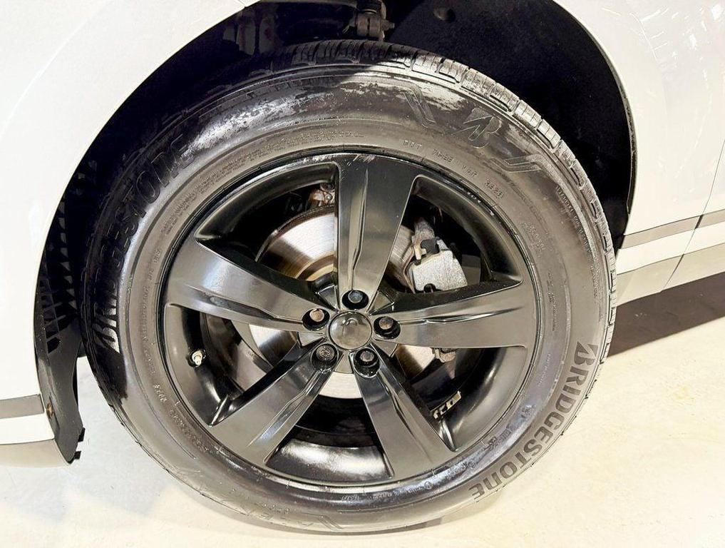 used 2019 Land Rover Range Rover Velar car, priced at $23,450