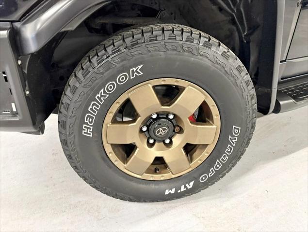 used 2007 Toyota FJ Cruiser car, priced at $17,950