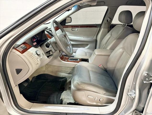 used 2007 Cadillac DTS car, priced at $3,950