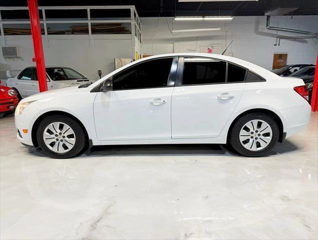 used 2013 Chevrolet Cruze car, priced at $4,450